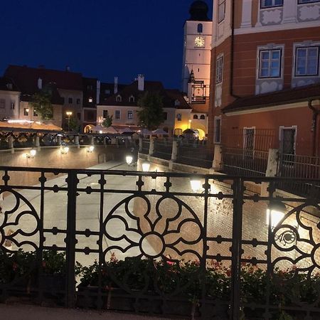 Apartament Lies By The Bridge - La Podul Minciunilor Sibiu Buitenkant foto